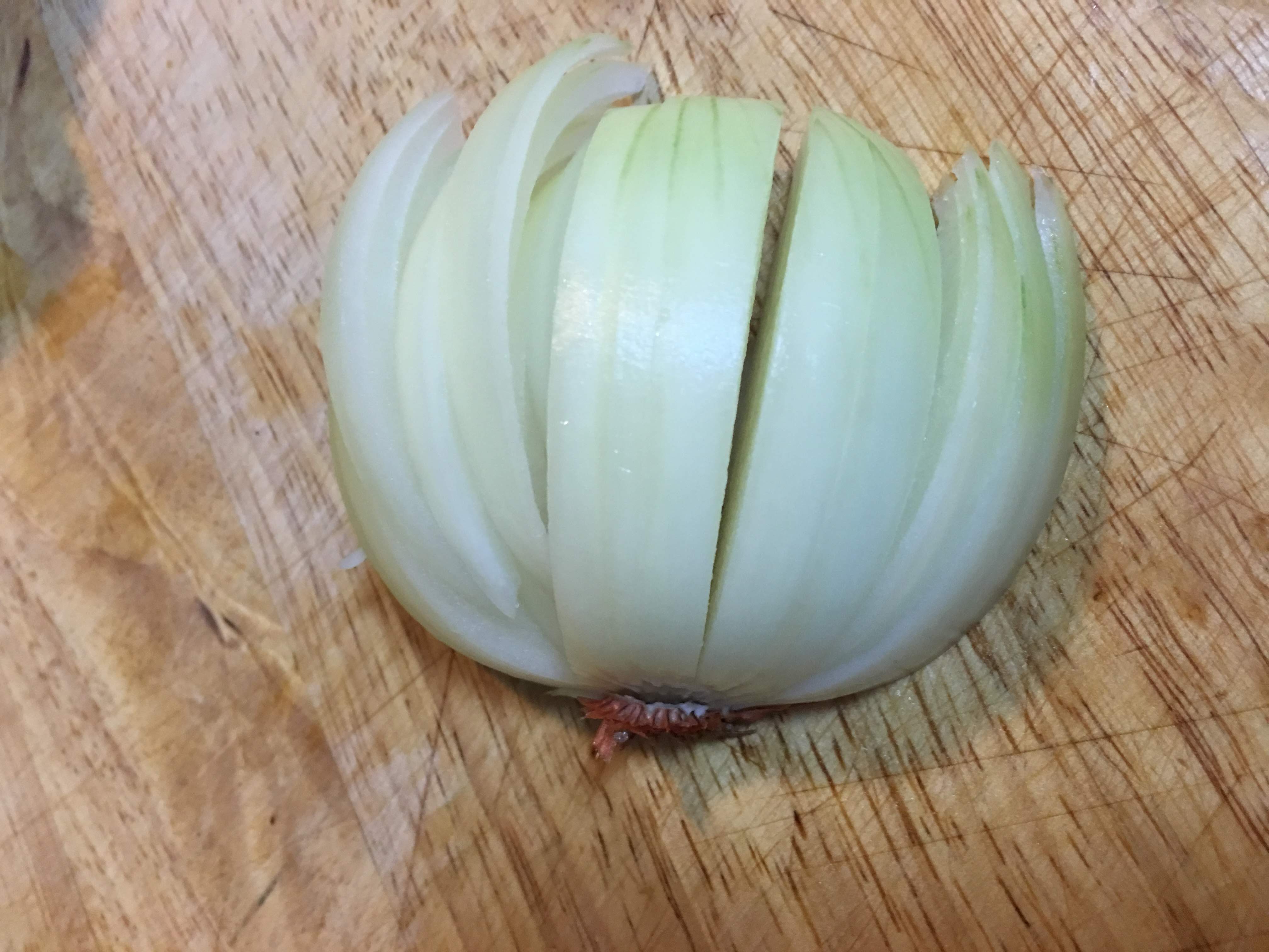 【忧独子】防治感冒-洋葱妈妈炖苹果蒜戈登拉姆齐烹饪鹅肝图片